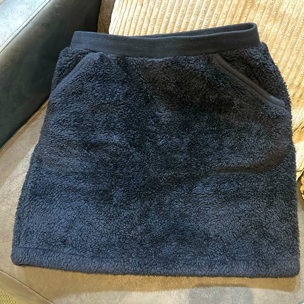 Uniqlo Fleece Navy Skirt
